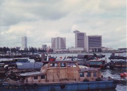 1986 - Singapore harbour.jpg